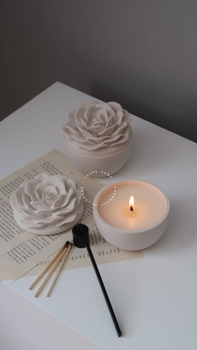 Rosa - coconut wax candle with rose shaped lid - pre order