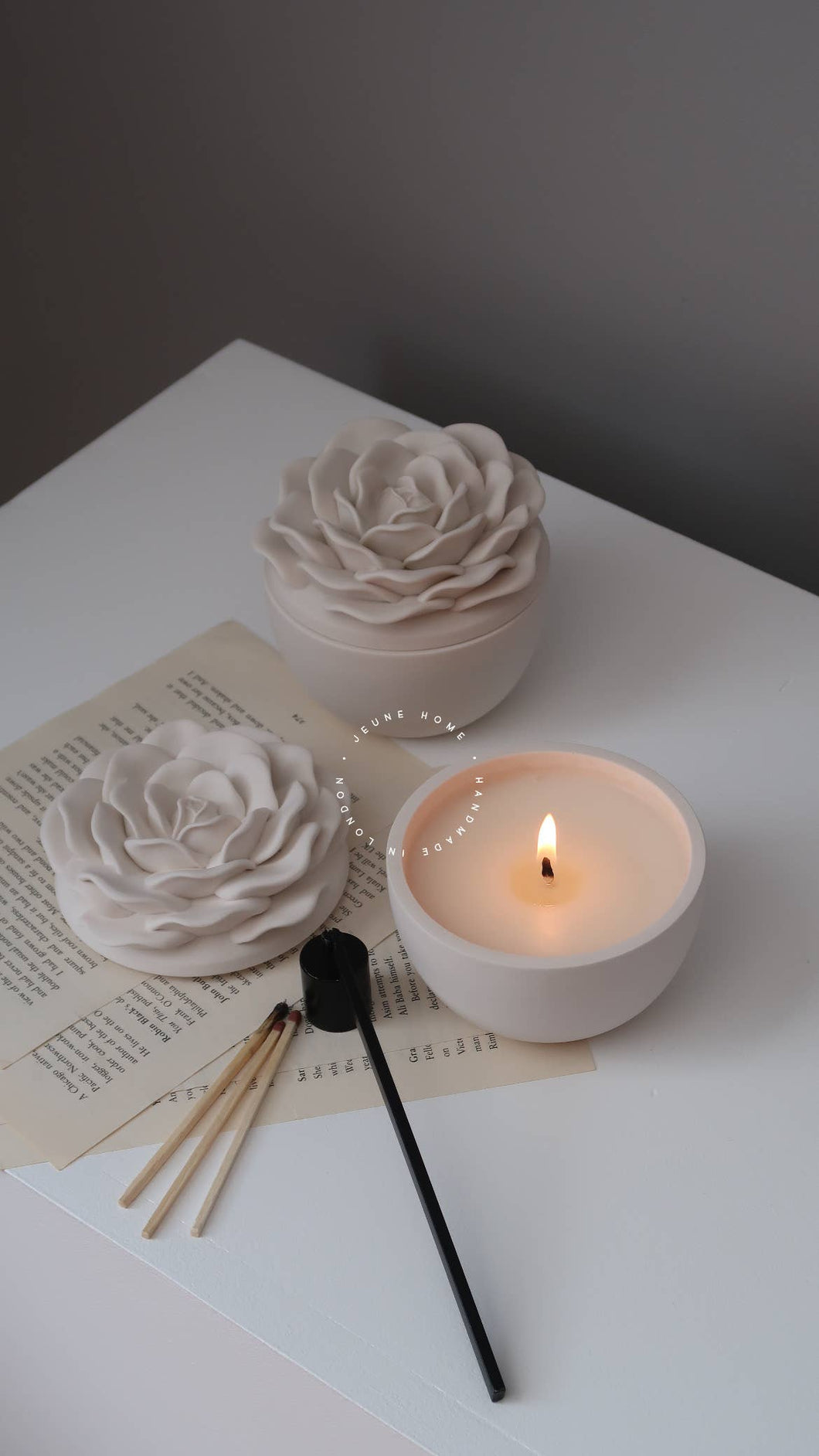 Rosa - coconut wax candle with rose shaped lid - pre order