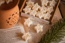 Load image into Gallery viewer, Starry Night - A Box of Christmas Star Wax Melts / Winter