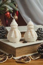 Load image into Gallery viewer, Snowman Soy Wax Candle