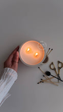 Load image into Gallery viewer, Spiced Orange wooden wick candle