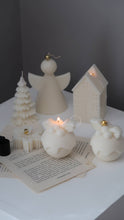 Load image into Gallery viewer, Christmas bauble soy candle | Christmas decor