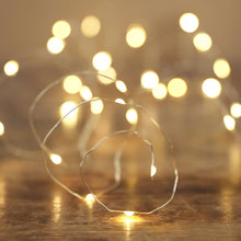 Load image into Gallery viewer, 30 Battery Powered Led Silver Wire String Lights