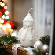 Load image into Gallery viewer, Snowman Soy Wax Candle