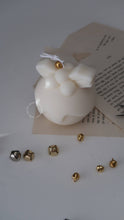 Load image into Gallery viewer, Christmas bauble soy candle | Christmas decor