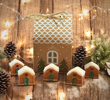 Load image into Gallery viewer, Mini Gingerbread House Wax Melt Gift Box